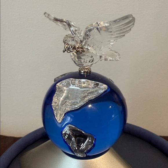 Swarovski Millennium Planet 2000 - Picture 9 of 10